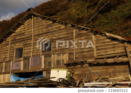 [Landscape photo] Evening, colorful ruins, Irifune-cho, Hakodate City, autumn, late October, a bit sentimental 119685522
