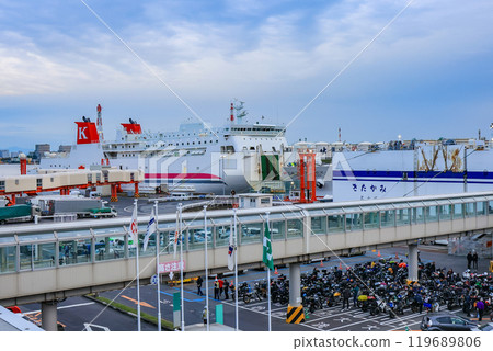 北海道苫小牧市苫小牧西港渡輪碼頭 119689806