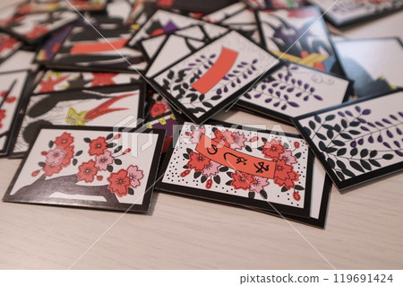 花札的特寫 119691424