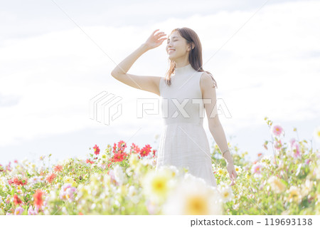 被花包圍的女人 119693138