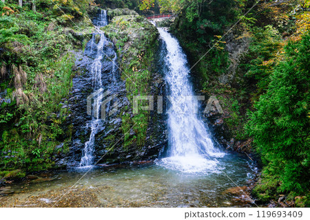 白金瀑布（正面） 119693409