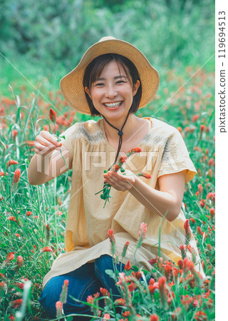 草莓蠟燭採花 119694513