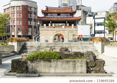 Building view of the Yin Hsi East Gate in Hsinchu City, Taiwan. Built in the 11th year of Yongzheng in the Qing Dynasty. 119695289