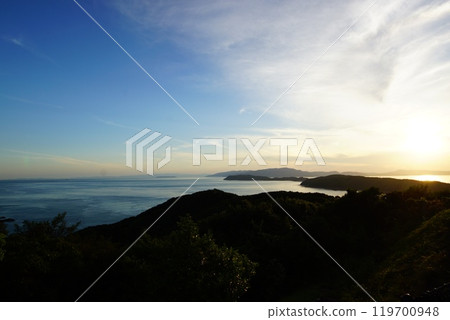 從和歌山加太度假村看到的奇丹海峽 從和歌山加太度假村看到的奇丹海峽 119700948