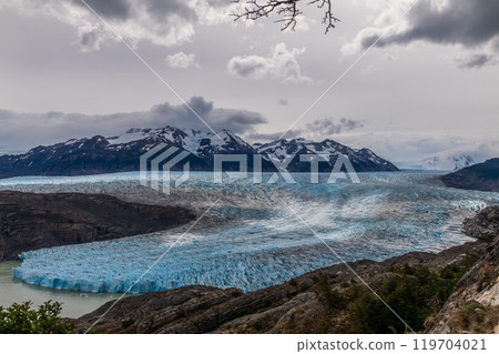 Hiking the W-Trek in Torres Del Paine 119704021