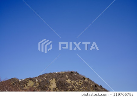山頂和藍天 山頂和藍天 119706792