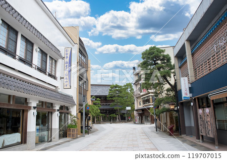 天橋立門前街和知恩寺門 119707015
