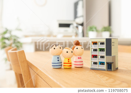Apartment living room and family dolls 119708075