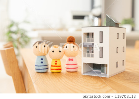 House model with living room and family dolls House model with living room and family dolls 119708118