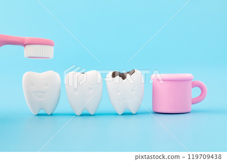 Let's brush our teeth 01 119709438