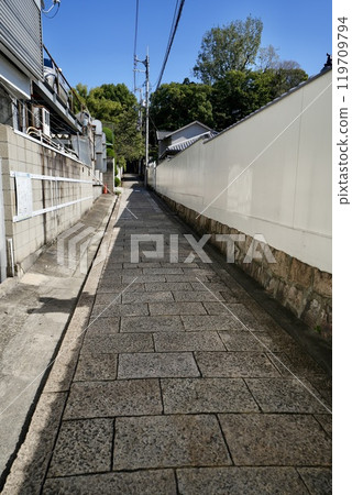 Kuchinawazaka (Tennoji-ku, Osaka City, Osaka Prefecture) 119709794