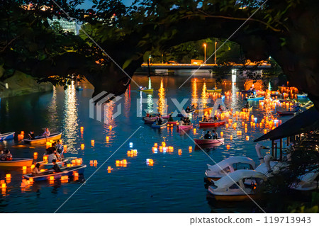 Lantern Festival at Chidorigafuchi park, Tokyo, Chiyoda City, Kojimachi, Japan 119713943