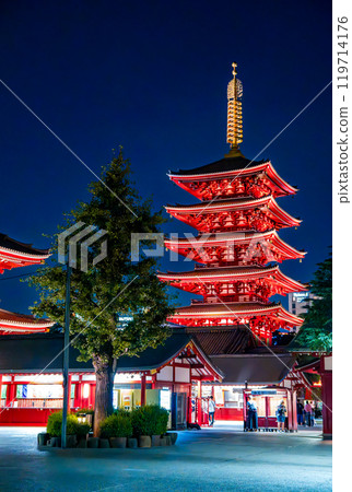Senso-ji temple by night in Asakusa, Taito City, Tokyo, Japan 119714176