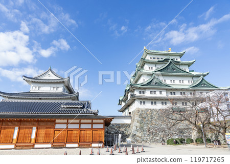 Nagoya Castle and Honmaru Palace on a clear day in Nagoya, Aichi Prefecture Nagoya Castle and Honmaru Palace on a clear day in Nagoya, Aichi Prefecture 119717265