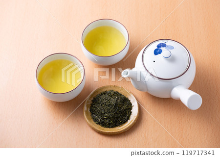 tea tea 119717341