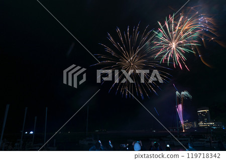 Atami fireworks 119718342