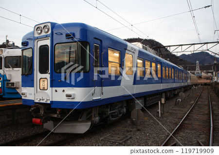 [FJ] 富士急行線1000號列車（停靠站：大月⇔河口湖） 119719909