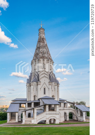 Church of the Ascension in Kolomenskoye, Moscow, Russia Church of the Ascension in Kolomenskoye, Moscow, Russia 119720719