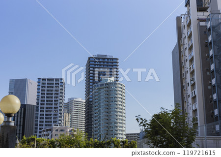 目黑白天的城市景觀 119721615