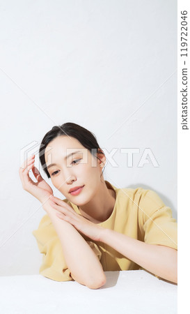 Female beauty portraits, skin care, cosmetics 119722046