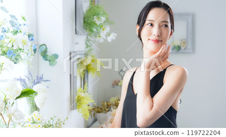 Female beauty portraits, skin care, cosmetics 119722204