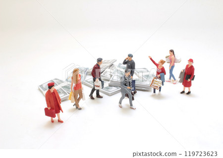 the group of business men figure with cash the group of business men figure with cash 119723623