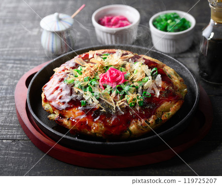 Okonomiyaki (Pork and egg) 119725207