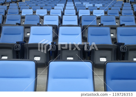 體育場座位排列整齊 119726353