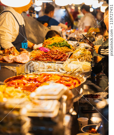 Seoul Gourmet food stalls at Gwangjang Market Seoul Gourmet food stalls at Gwangjang Market 119727451