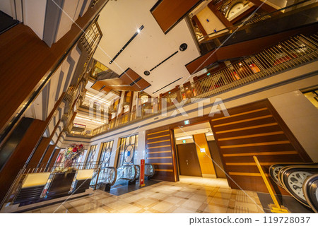 Herbis ENT: A luxurious building Herbis ENT: A luxurious building 119728037