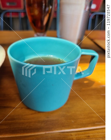 時尚餐杯湯 119728547