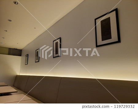 美麗的餐廳內部 119729332