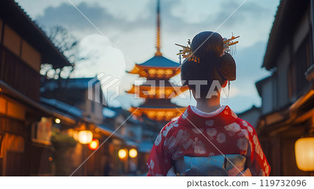 身著和服的舞妓站在一座五層寶塔的背景下 身著和服的舞妓站在一座五層寶塔的背景下 119732096