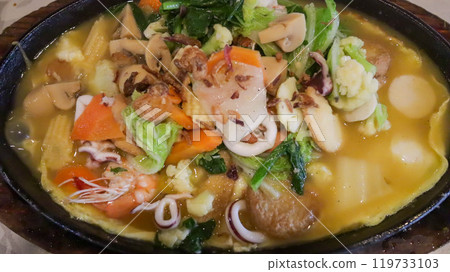 Seafood Cap Cai is a Chinese Indonesian delight with chopped veggies stir fried in fragrant sauces, adapted nationwide, includes various meats, seafood, quick and delicious. Seafood Cap Cai is a Chinese Indonesian delight with chopped veggies stir fried in fragrant sauces, adapted nationwide, includes various meats, seafood, quick and delicious. 119733103