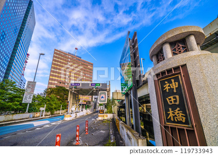 日本東京城市景觀,俯瞰大手町聯合政府大樓及首都高速公路神田橋入口等(10月27日) 日本東京城市景觀,俯瞰大手町聯合政府大樓及首都高速公路神田橋入口等(10月27日) 119733943