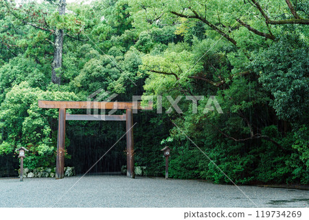 伊勢神宮外宮雨火橋鳥居 伊勢神宮外宮雨火橋鳥居 119734269