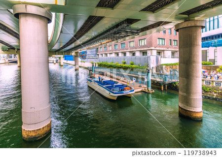 Tokyo cityscape of Japan, Nihonbashi. Hoping for Nihonbashi cruise and redevelopment = October 24th Tokyo cityscape of Japan, Nihonbashi. Hoping for Nihonbashi cruise and redevelopment = October 24th 119738943