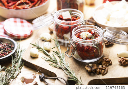 jar of Sun Dried Tomatoes 119743163