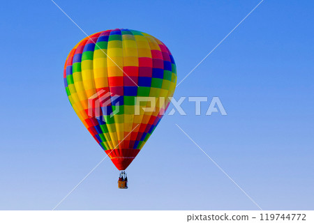 熱氣球 119744772