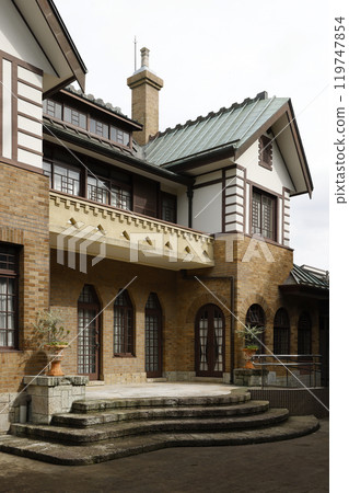 三鷹市山本雄三紀念館 119747854