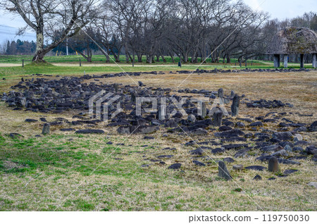 Evening view of the Oyu Stone Circle, a Jomon World Heritage Site Evening view of the Oyu Stone Circle, a Jomon World Heritage Site 119750030