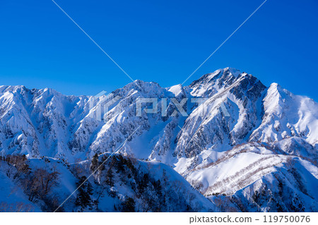 [Snowy mountain material] Snowfields and Takeda diamonds appearing on Mt. Goryu in winter [Nagano Prefecture] 119750076