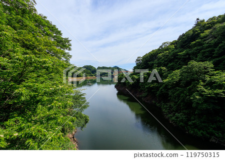 Beautiful Lake Miyagase and the railway bridge Hayatogawa Forest Road, Sagamihara City, Kanagawa Prefecture, June 2024 Beautiful Lake Miyagase and the railway bridge Hayatogawa Forest Road, Sagamihara City, Kanagawa Prefecture, June 2024 119750315