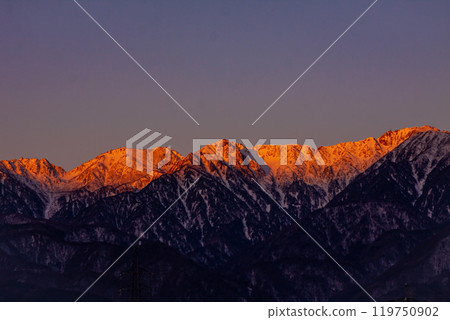 Red-burning snow of the morning glow Central Alps Sengai-rei Minami-Koma-ga-take Akayagi-dake Utsugi-dake Red-burning snow of the morning glow Central Alps Sengai-rei Minami-Koma-ga-take Akayagi-dake Utsugi-dake 119750902