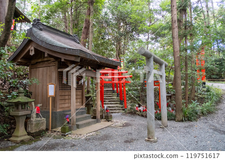 白笠稻荷神社 神奈川縣秦野市 白笠稻荷神社 神奈川縣秦野市 119751617