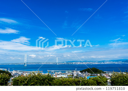 View of the Akashi Kaikyo Bridge from Awaji SA on Awaji Island | Photo taken in October | Awaji City, Hyogo Prefecture View of the Akashi Kaikyo Bridge from Awaji SA on Awaji Island | Photo taken in October | Awaji City, Hyogo Prefecture 119751810