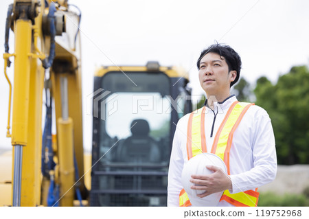Workers working at a construction site Workers working at a construction site 119752968