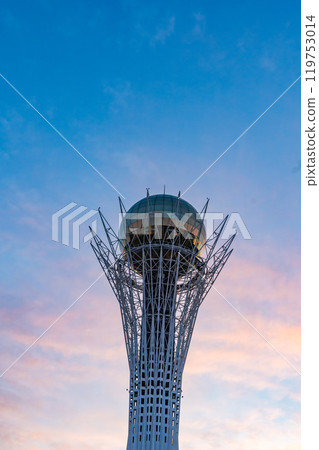 哈薩克阿斯塔納的Bayterek塔 哈薩克阿斯塔納的Bayterek塔 119753014