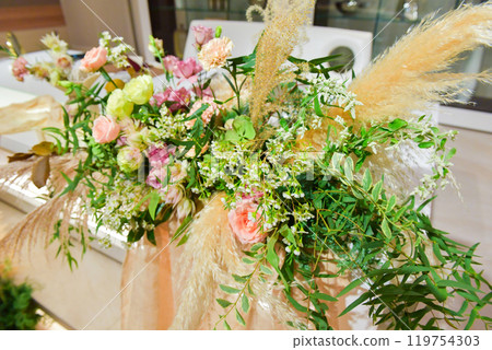 Decorated table at the reception 119754303