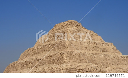 世界上最古老的階梯金字塔 119756551